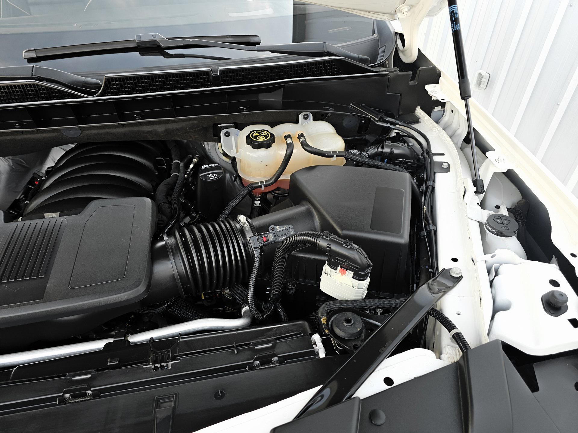 Used 2022 Cadillac Escalade ESV Premium Luxury w/ LPO, Floor Liner Package image 36