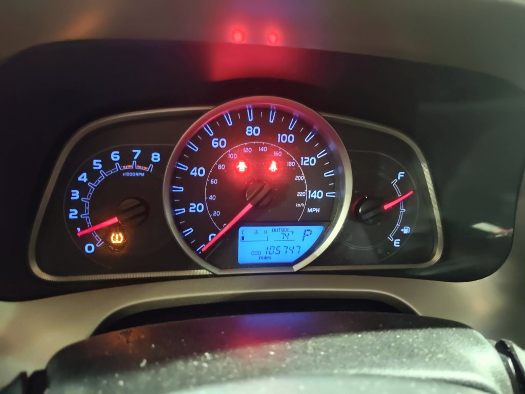 Used 2015 Toyota RAV4 LE AWD/4WD image 10