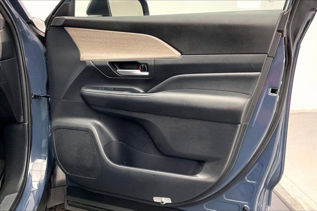 Used 2024 Toyota Grand Highlander Limited image 27