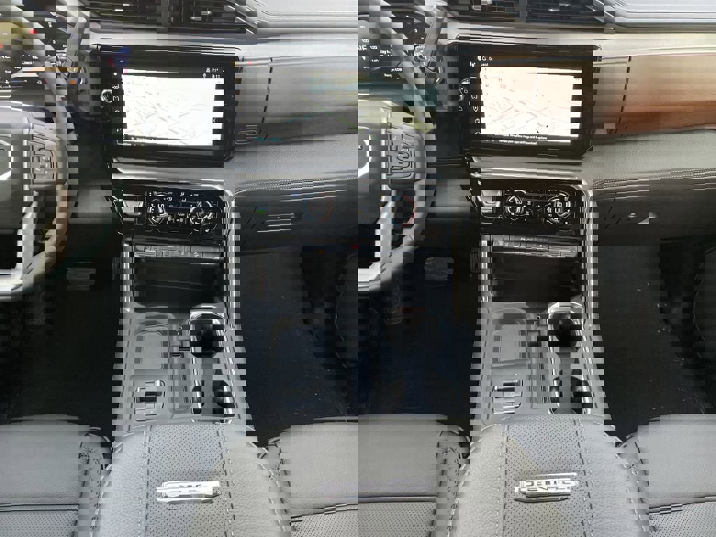 New 2026 GMC Sierra 2500 Denali w/ Denali Reserve Package image 20