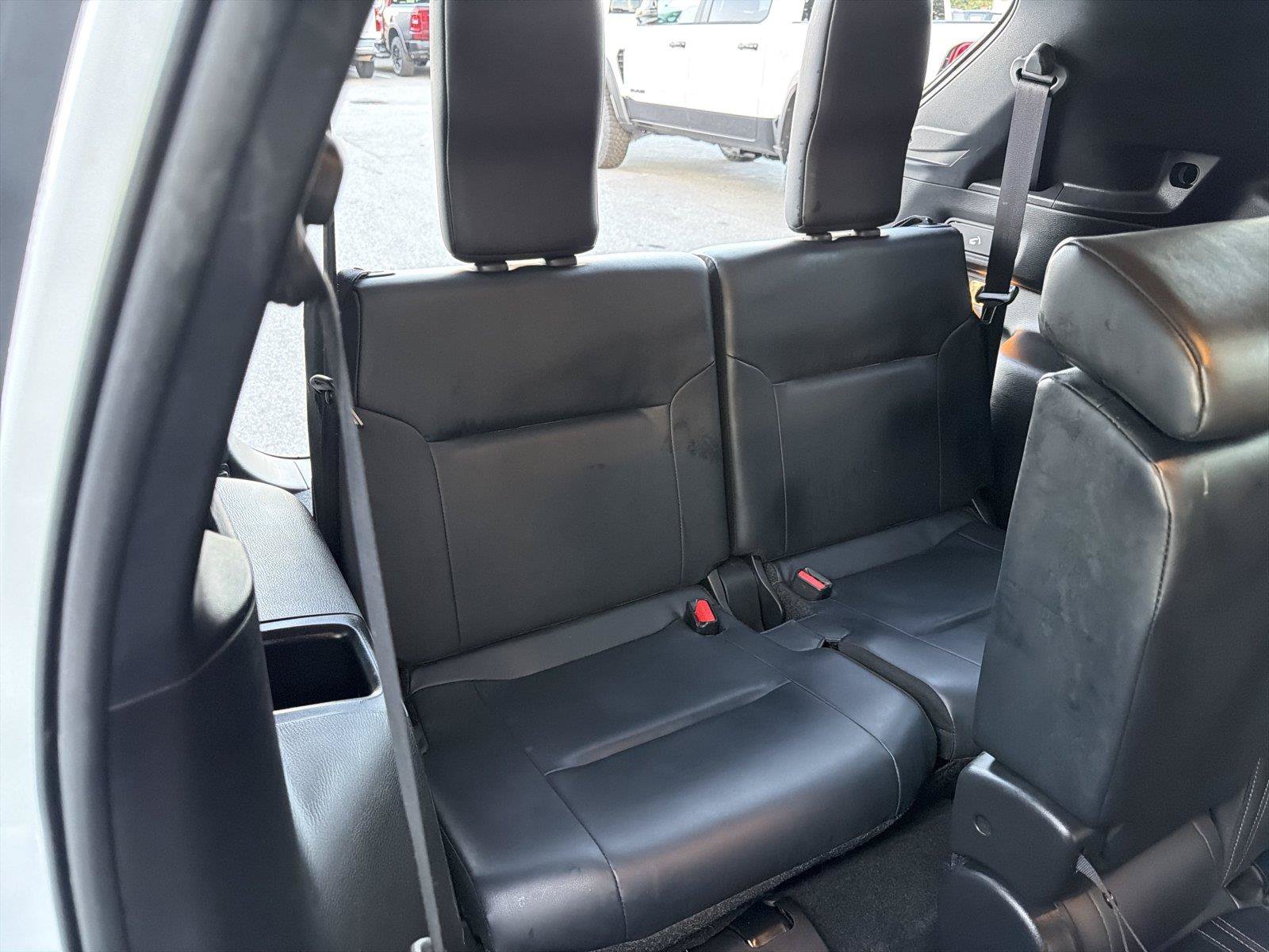Used 2024 Mitsubishi Outlander SE AWD/4WD image 14