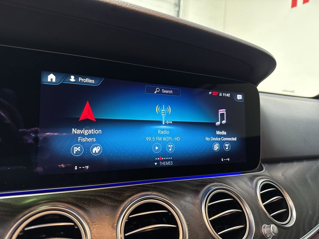 Used 2022 Mercedes-Benz E 350 Sedan w/ AMG Line Exterior image 18