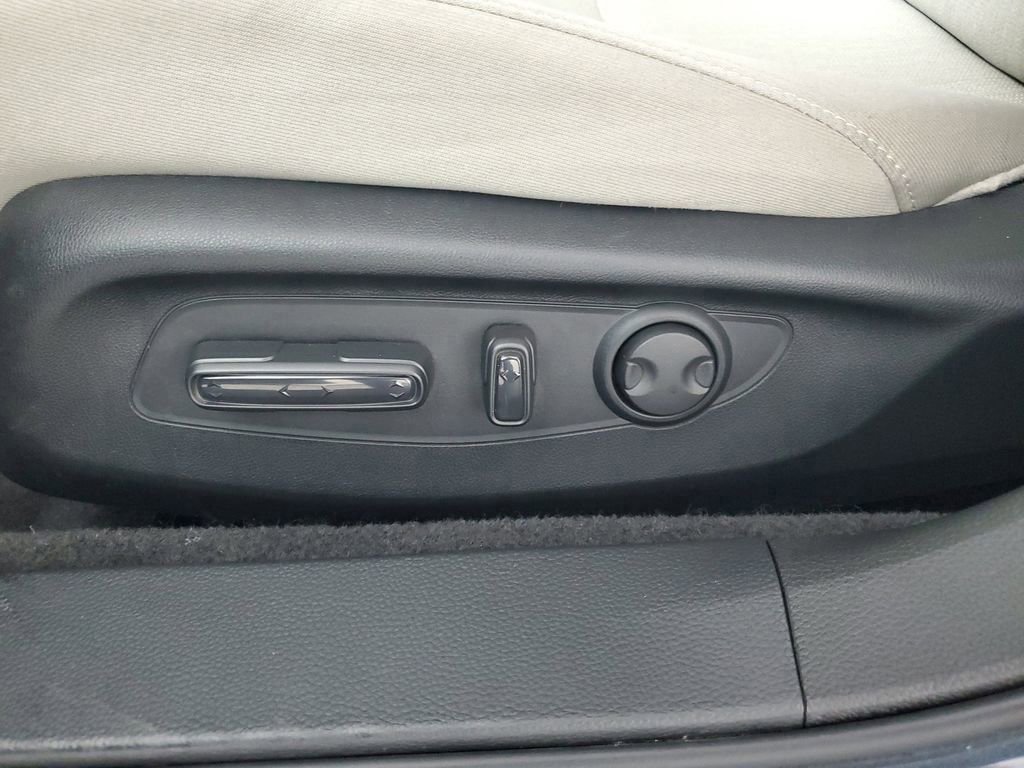 Used 2023 Honda Accord EX image 28