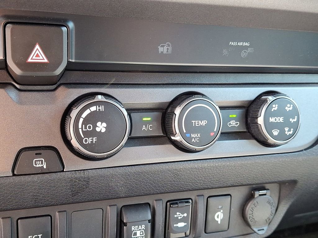 Used 2019 Toyota Tacoma TRD Off-Road RWD image 13