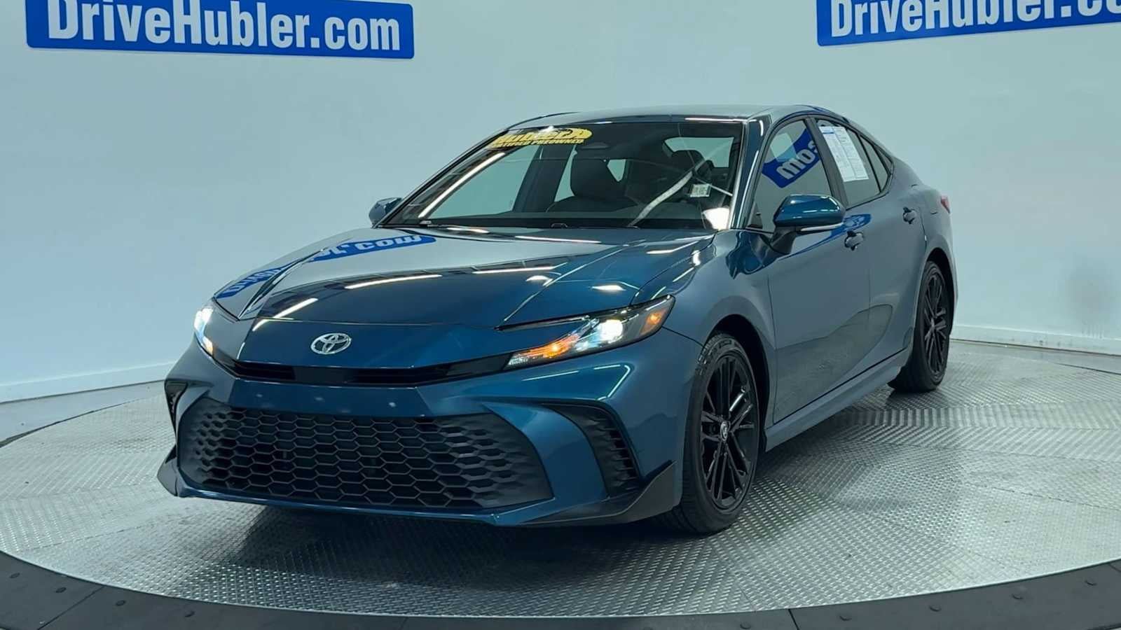 Used 2025 Toyota Camry SE w/ Convenience Package FWD image 42