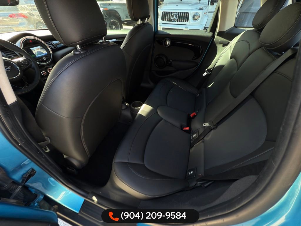 Used 2019 MINI Cooper 4-Door Hardtop image 29