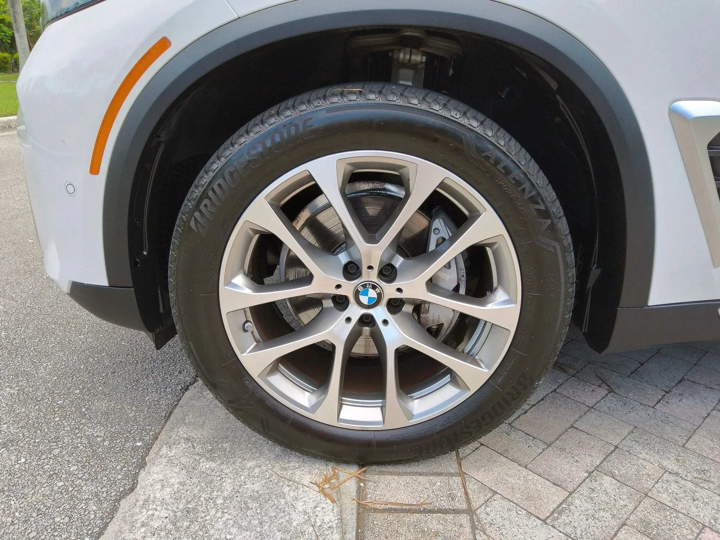 Used 2025 BMW X5 sDrive40i w/ Parking Assistance Package RWD image 51