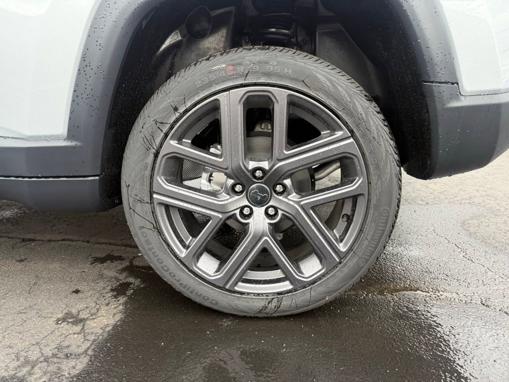 New 2026 Jeep Compass Limited image 30