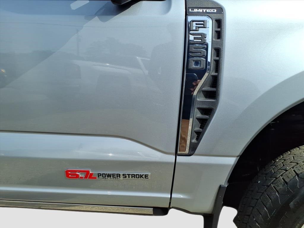 Used 2024 Ford F350 Limited w/ Snow Plow Prep Package image 11