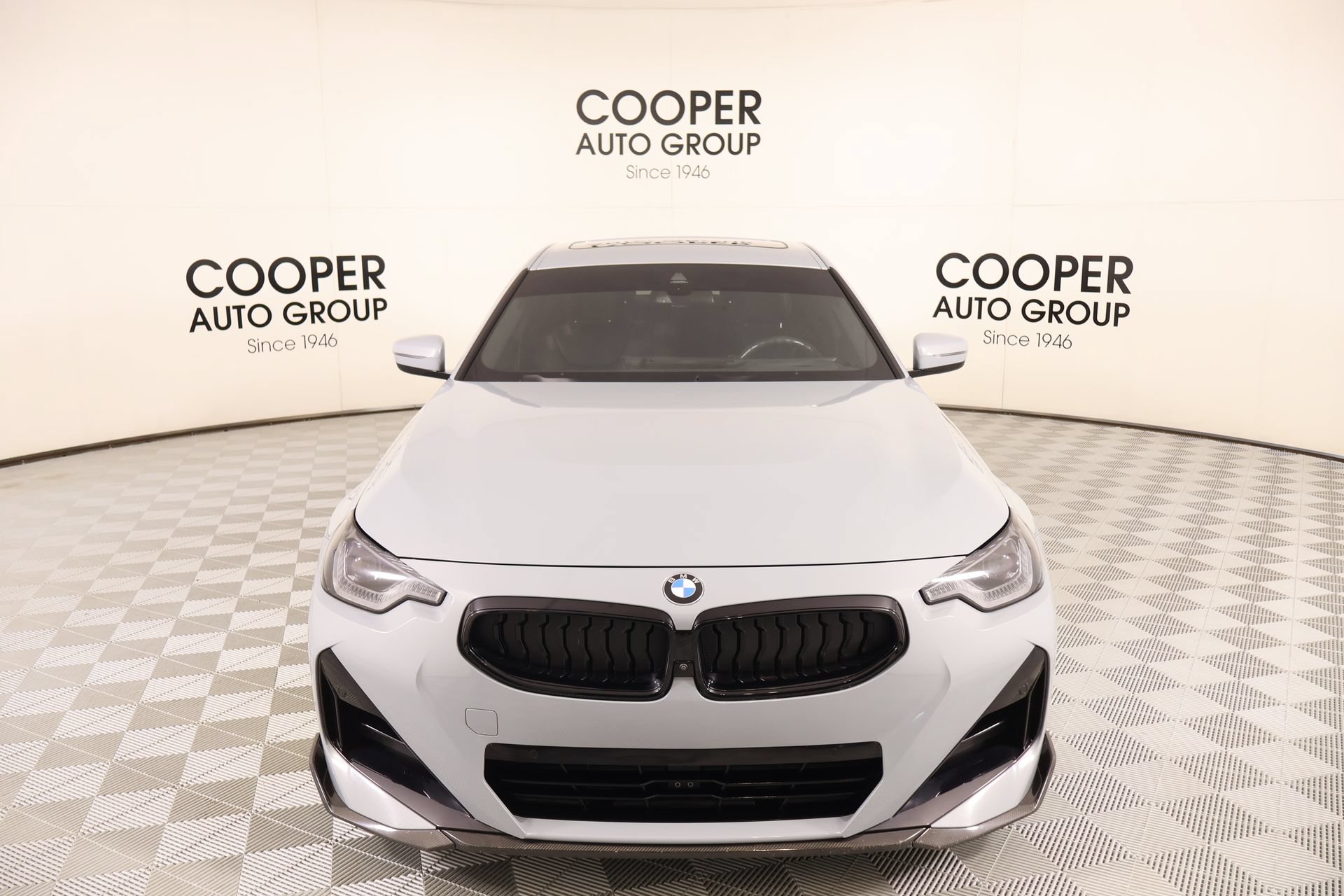 Used 2024 BMW 230i Coupe w/ Premium Package RWD image 10