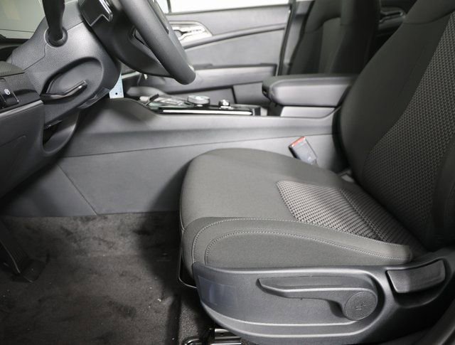 New 2025 Kia Sportage LX image 12