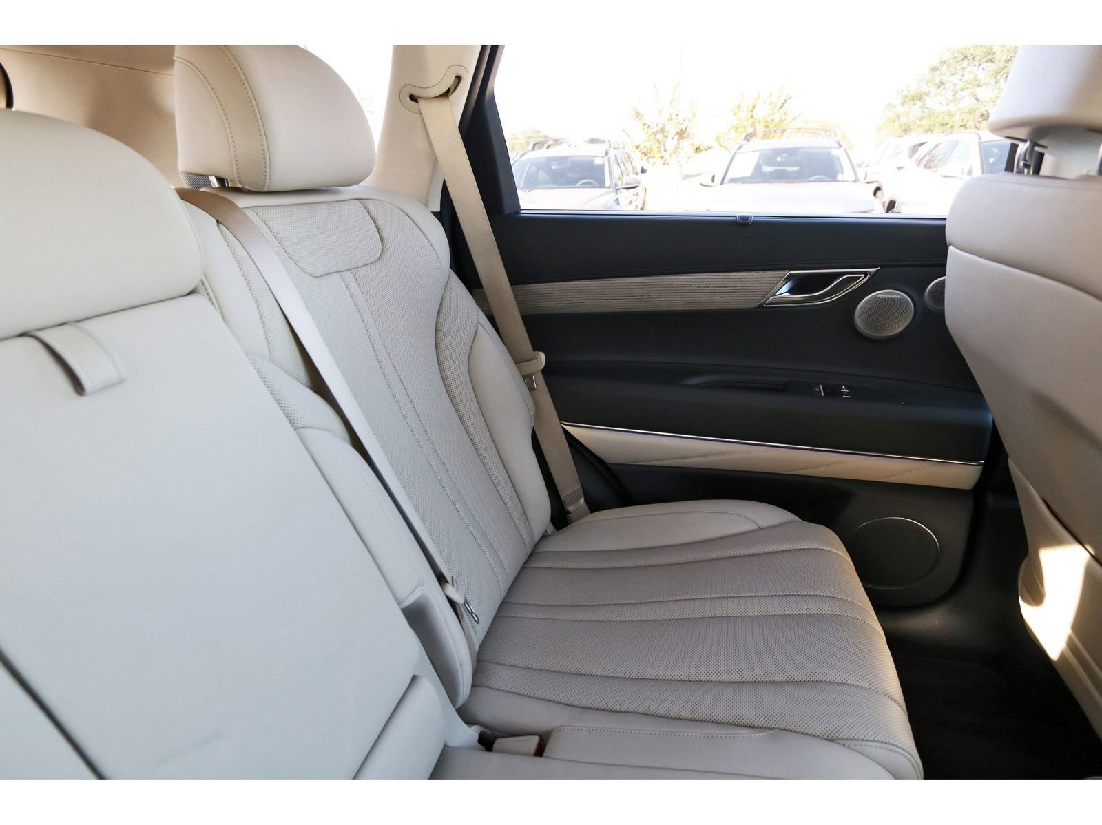 Used 2025 Genesis GV80 2.5T Advanced image 14