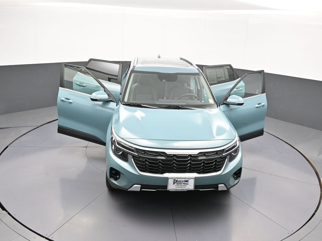 Certified 2025 Kia Seltos EX w/ EX Sunroof Package AWD/4WD image 47