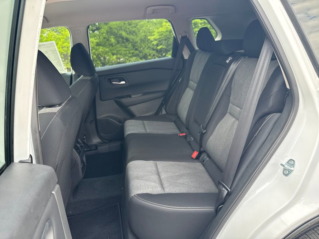 New 2026 Nissan Rogue SV AWD/4WD image 25