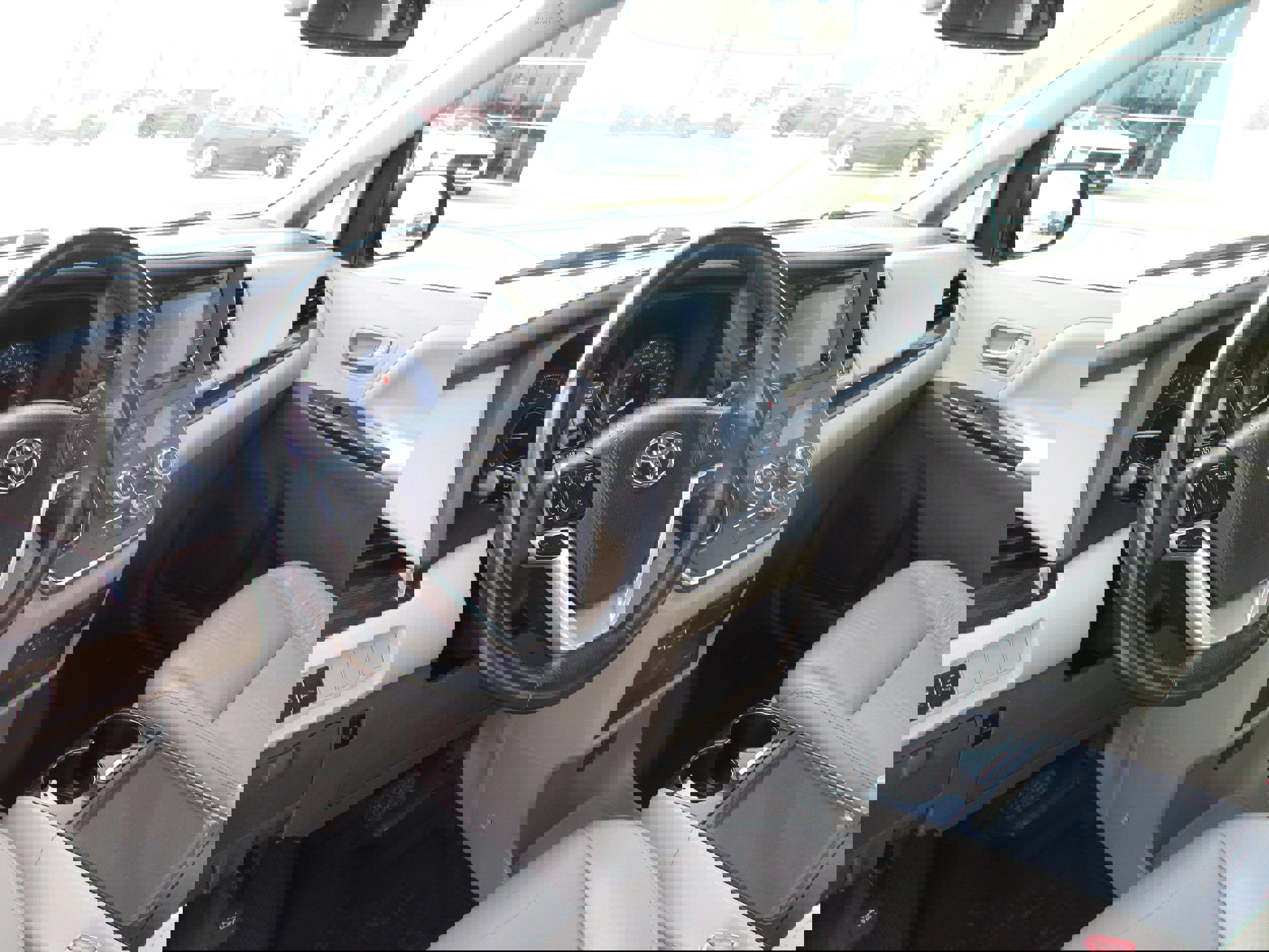 Used 2018 Toyota Sienna XLE Premium image 13