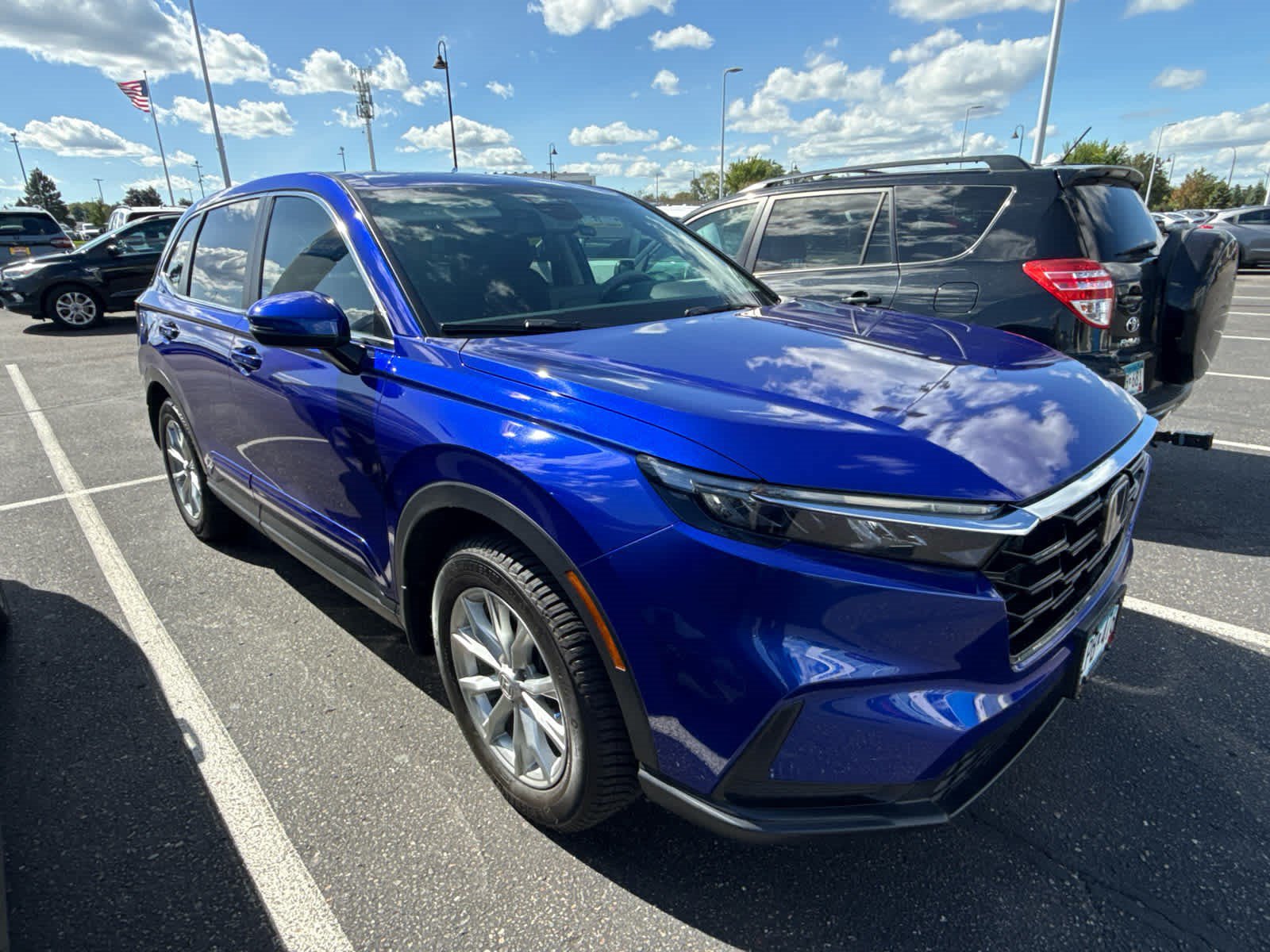 Used 2024 Honda CR-V EX image 3