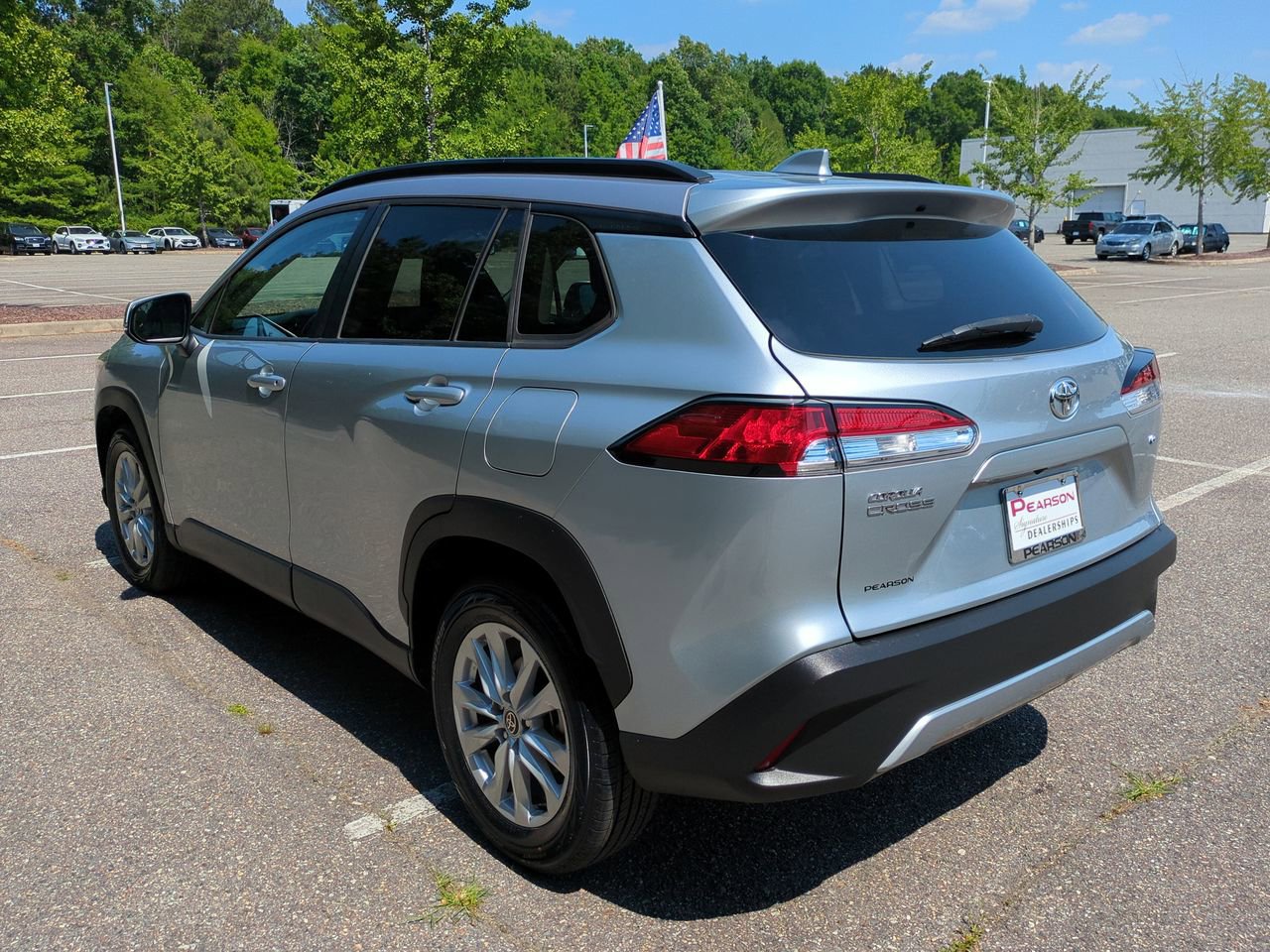 Used 2023 Toyota Corolla Cross LE w/ Moonroof Package FWD image 6