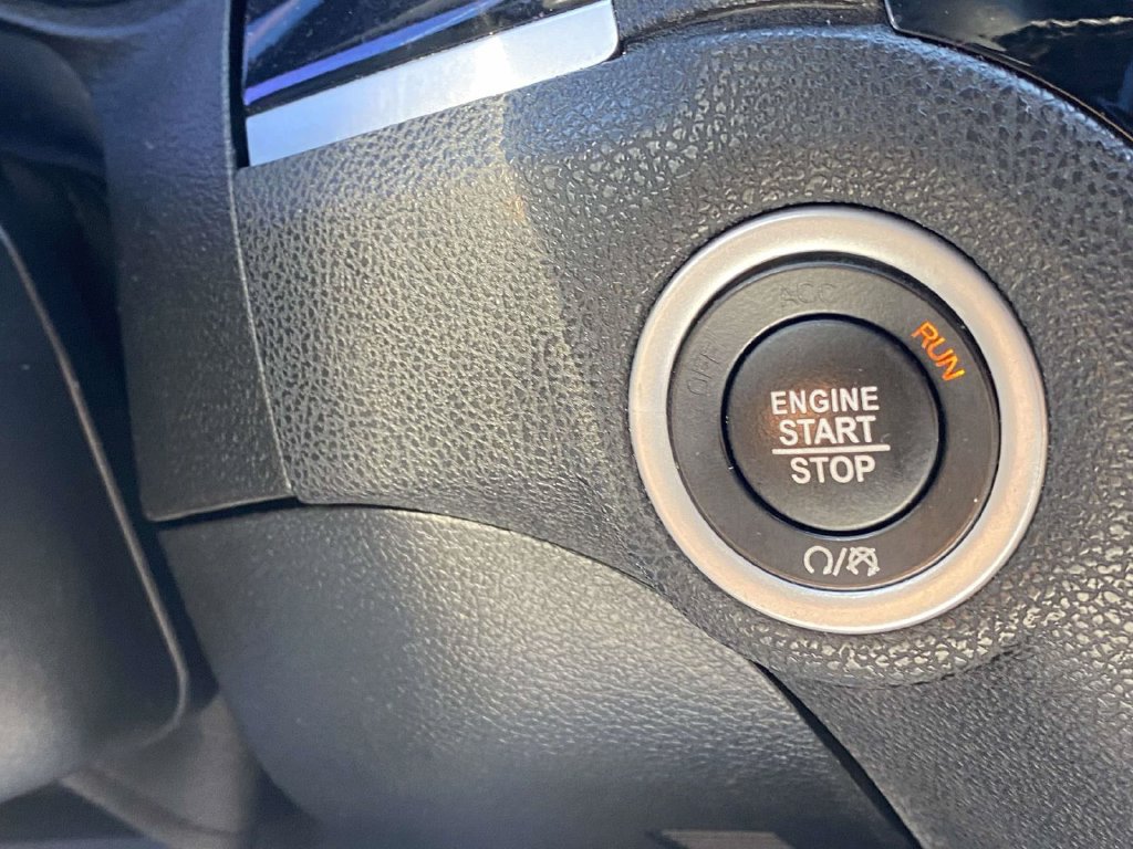 Certified 2023 Chrysler 300 S RWD image 30