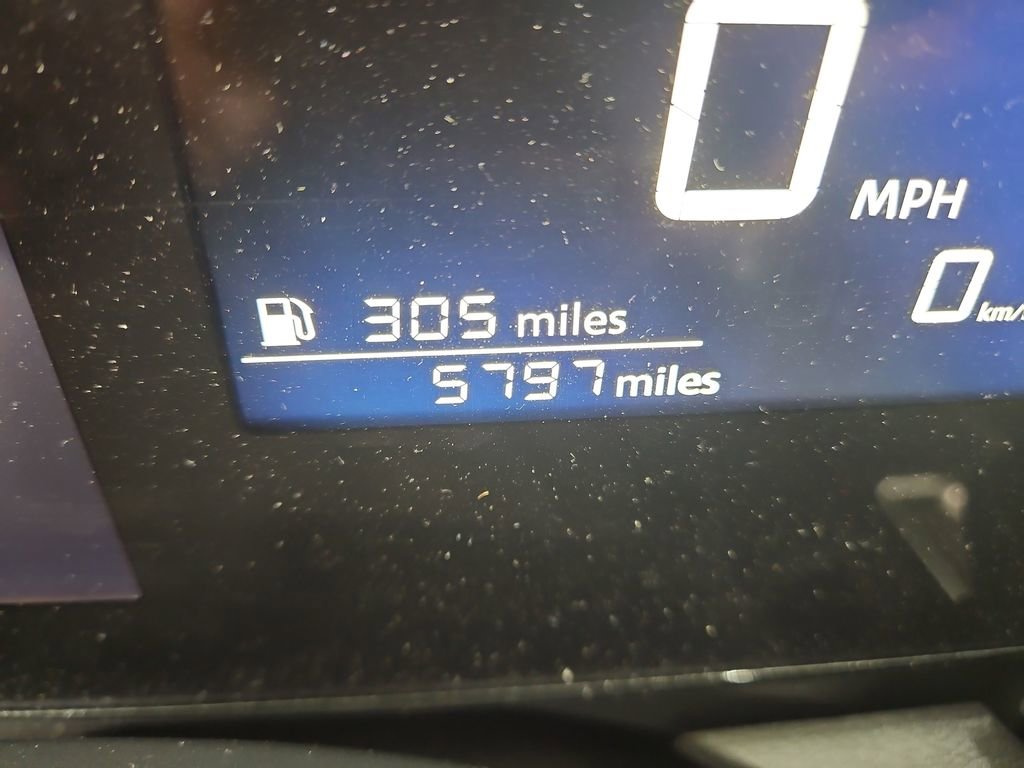 Certified 2025 Nissan Kicks S image 18