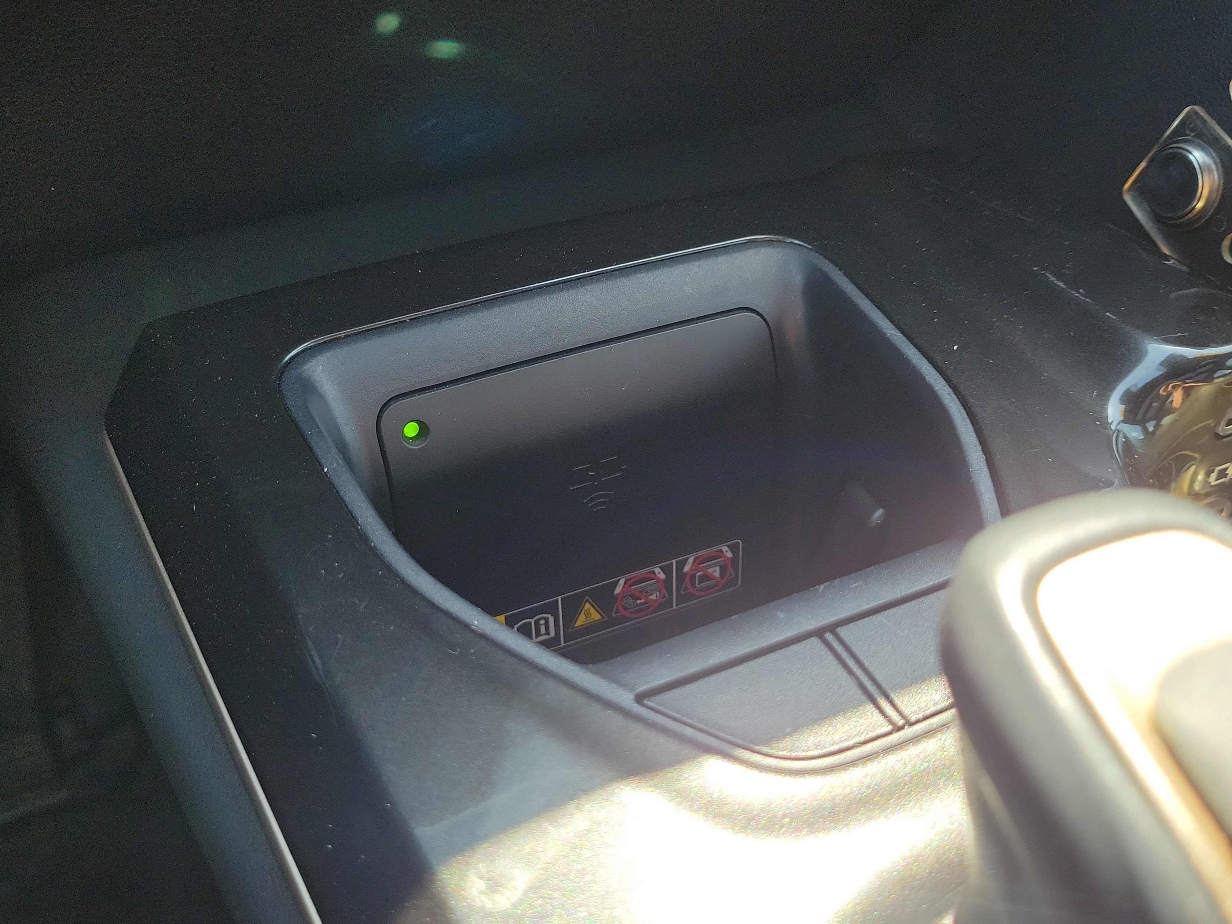 Used 2024 Toyota Crown Limited image 40