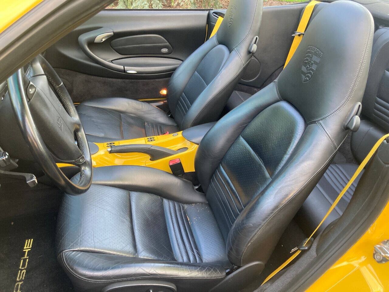 Used 2001 Porsche 911 Cabriolet image 12