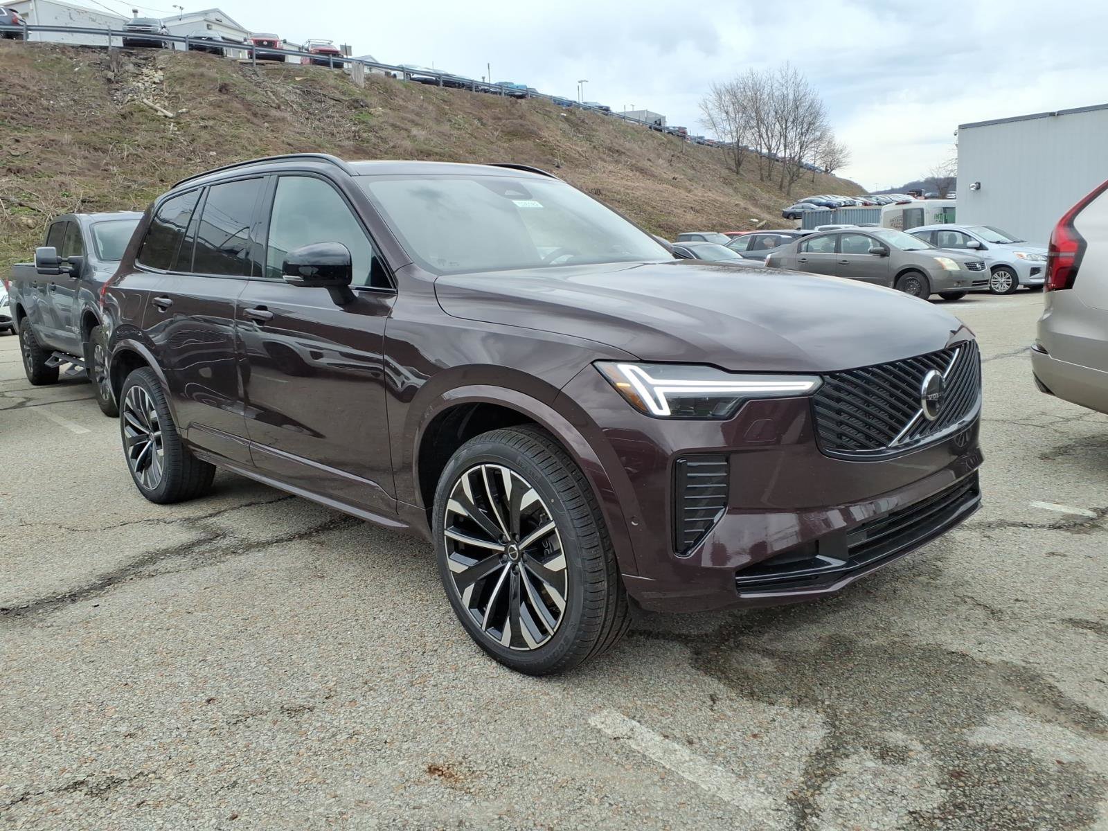 New 2026 Volvo XC90 T8 Ultra w/ Protection Package Premier