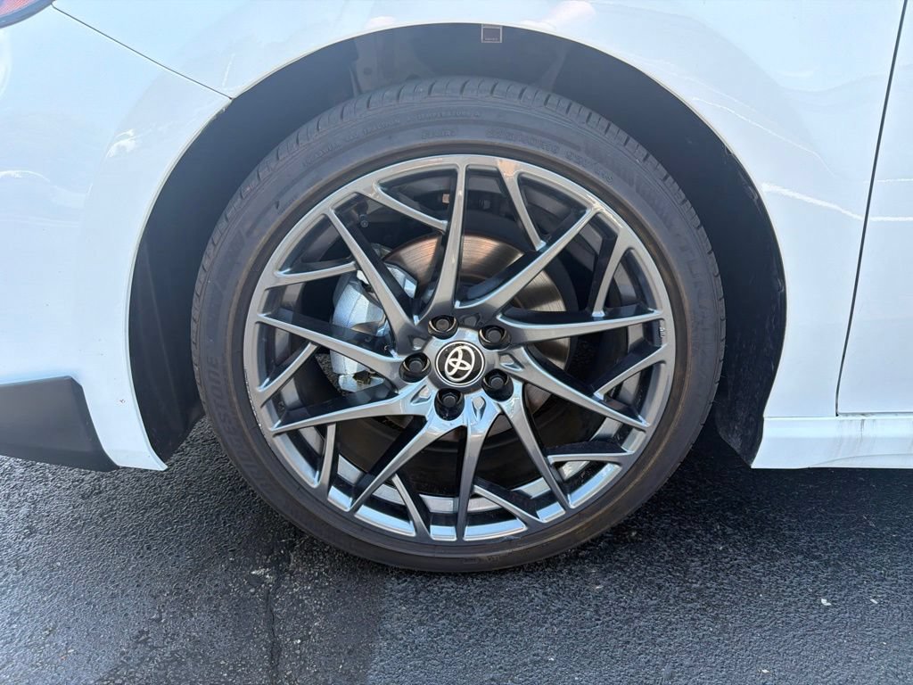 Used 2025 Toyota Camry SE w/ Convenience Package FWD image 10