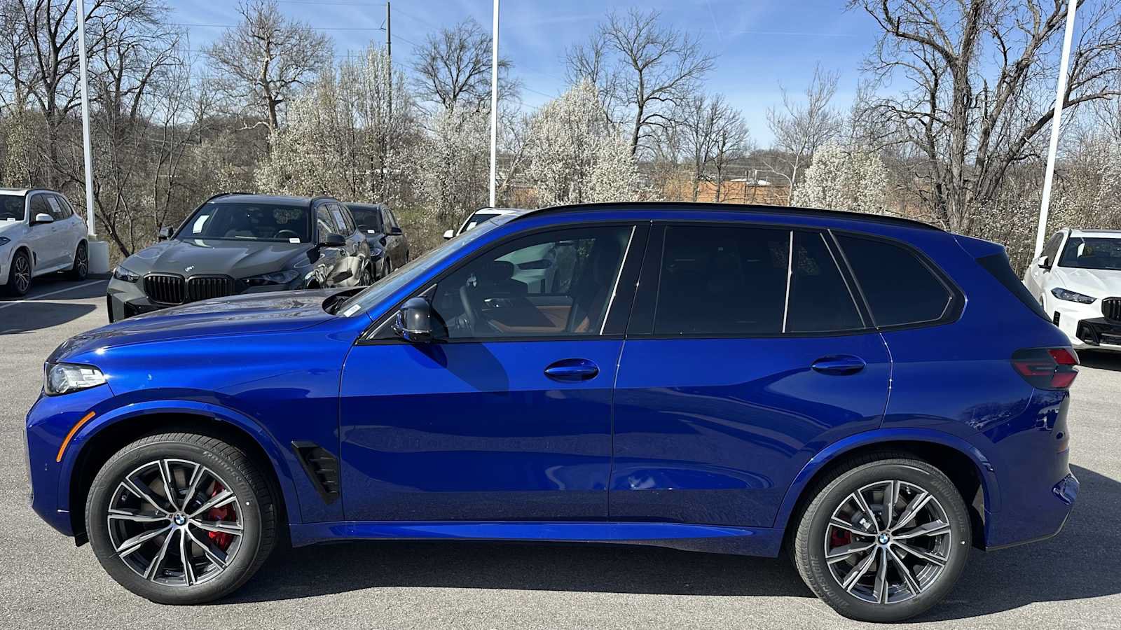 New 2026 BMW X5 M60i w/ Executive Package AWD/4WD image 7