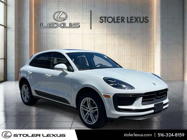 Used 2026 Porsche Macan AWD/4WD image 1
