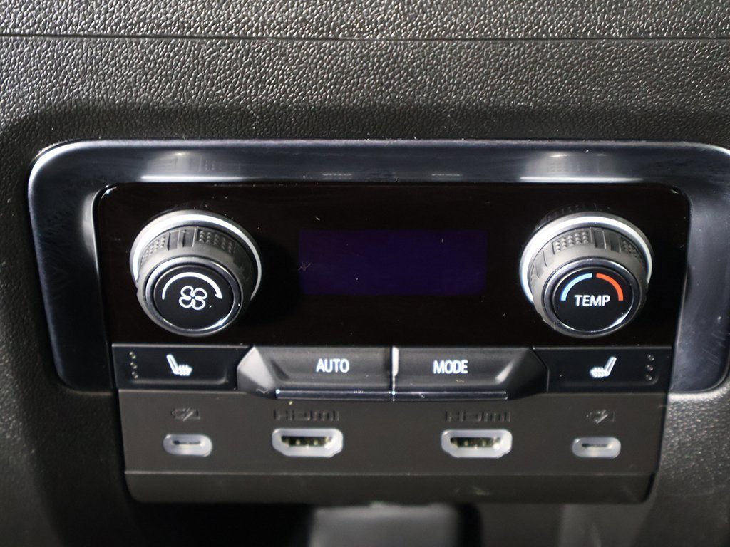 Used 2024 Chevrolet Tahoe High Country w/ Advanced Technology Package image 39