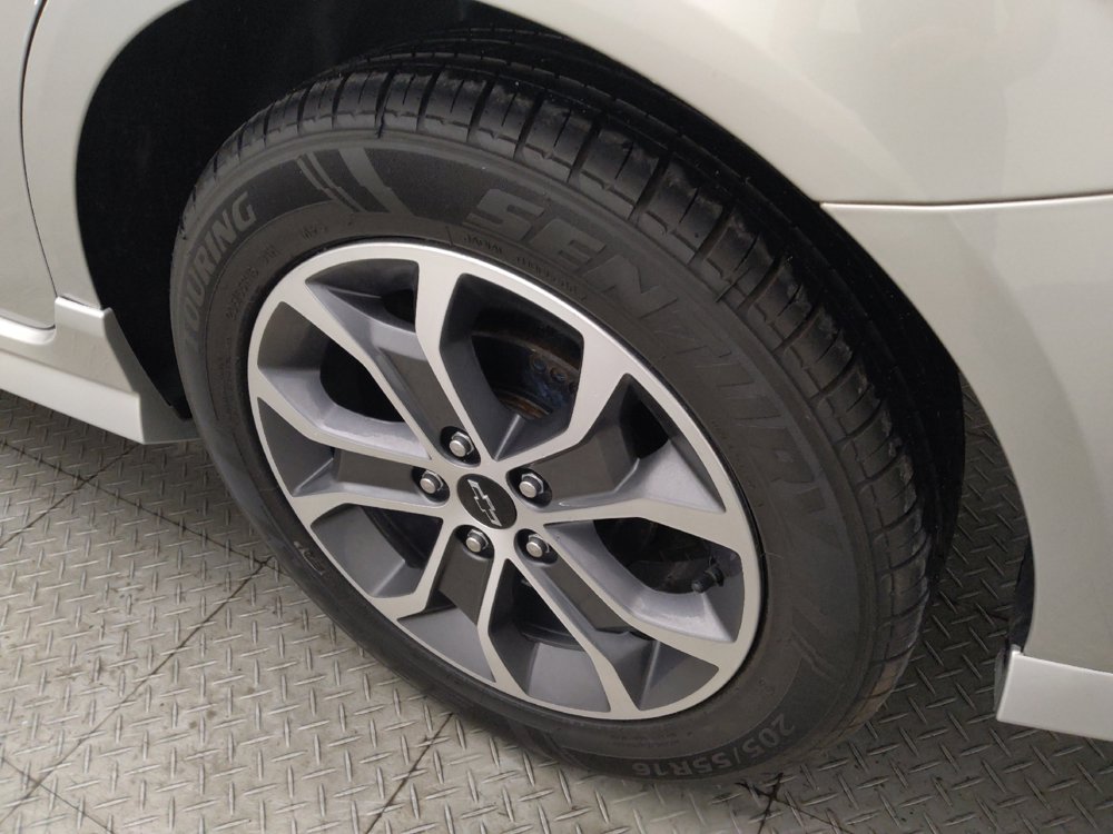 Used 2019 Chevrolet Sonic LT w/ RS Package FWD image 31