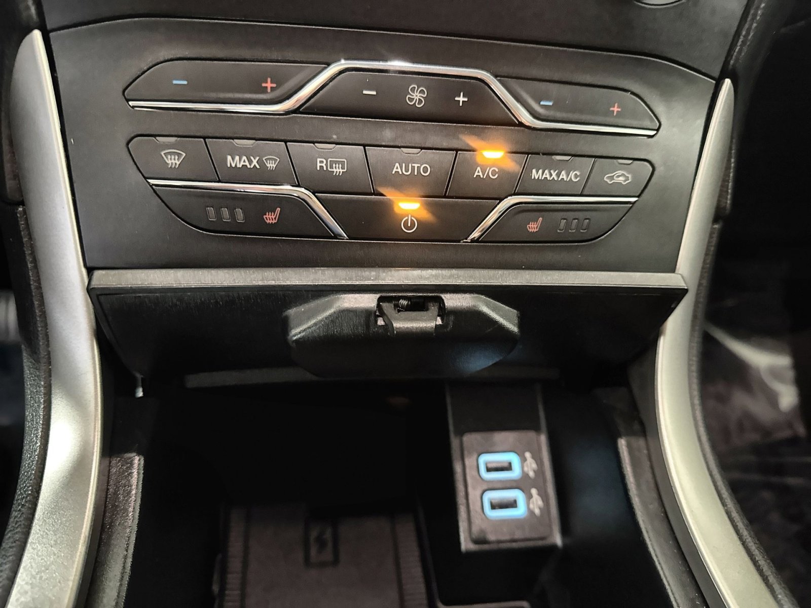 Used 2020 Ford Edge SEL w/ Convenience Package image 21