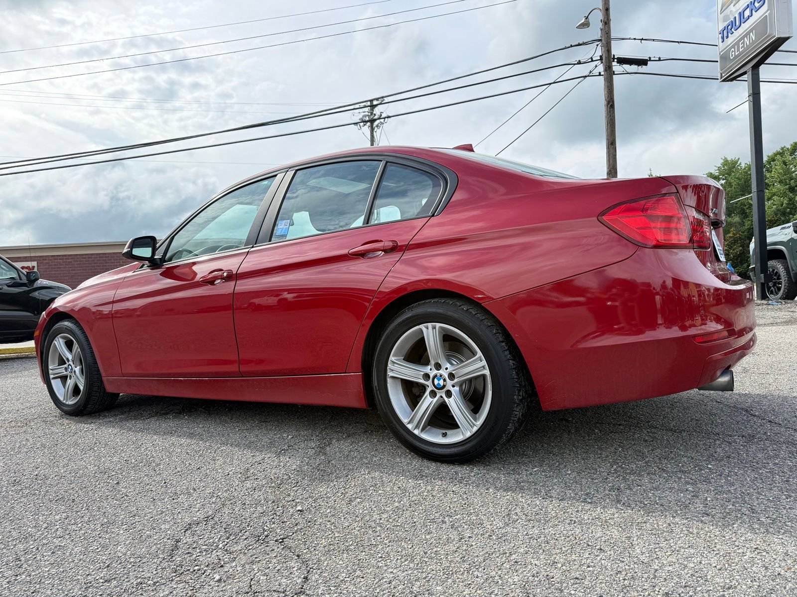 Used 2015 BMW 320i xDrive Sedan AWD/4WD image 5