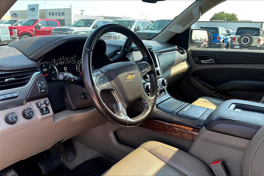Used 2019 Chevrolet Tahoe Premier AWD/4WD image 13