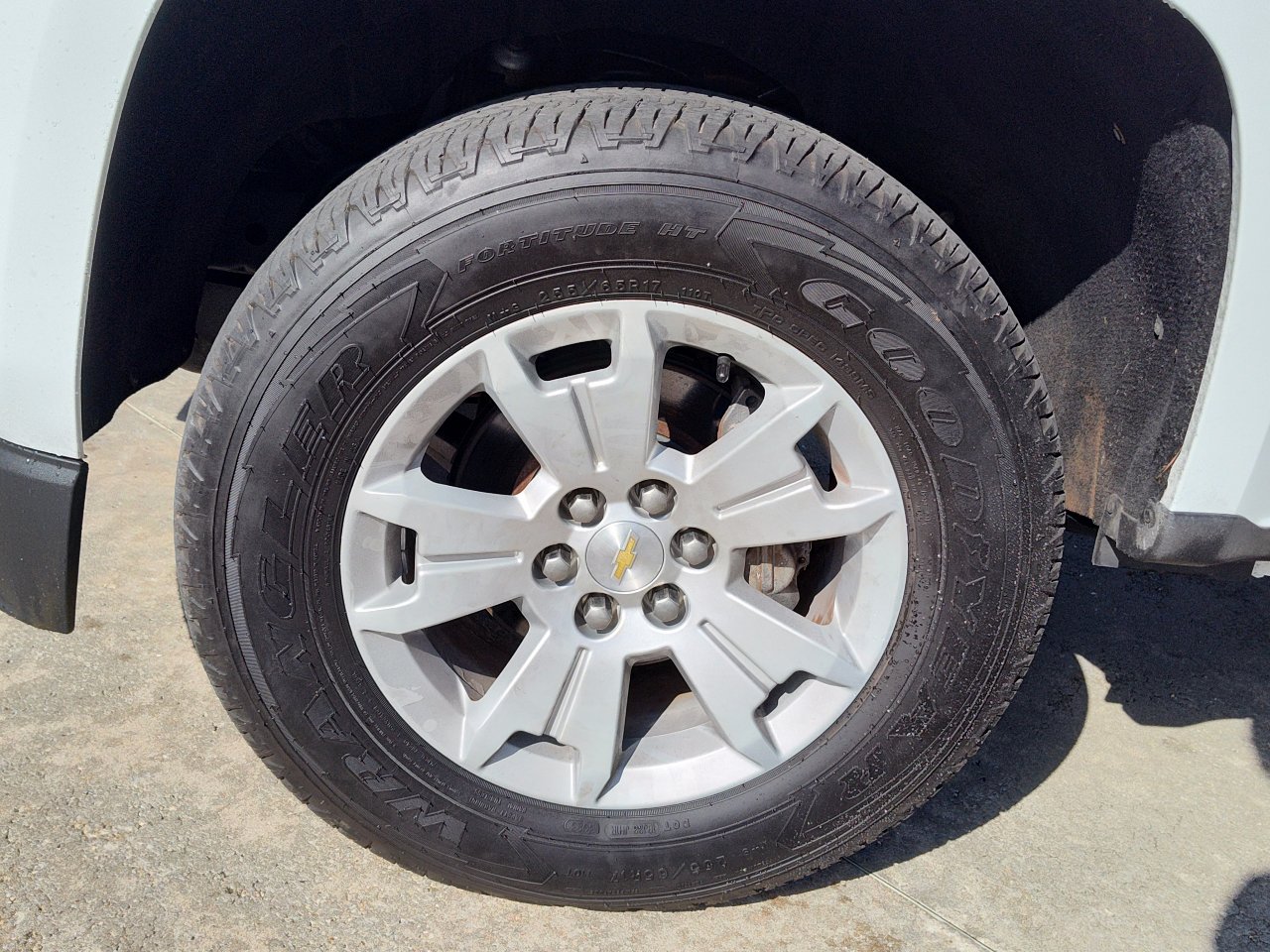 Used 2020 Chevrolet Colorado LT w/ Safety Package image 9