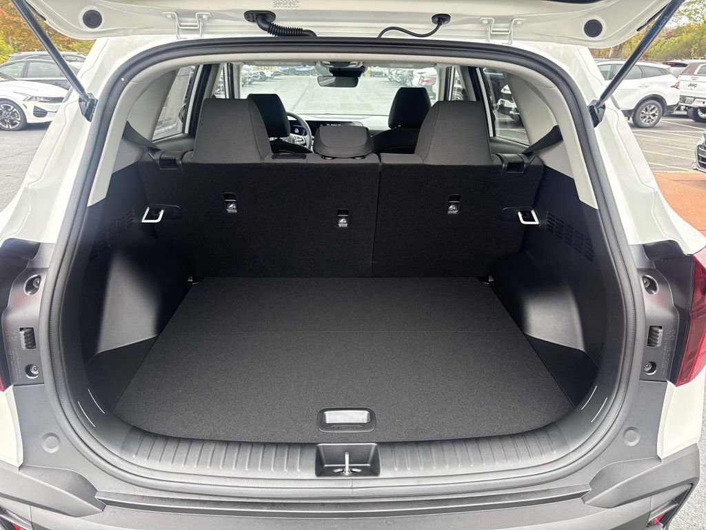 New 2026 Kia Seltos LX image 4