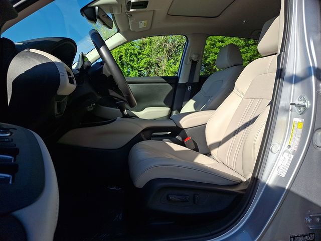 Used 2023 Honda HR-V EX-L image 13