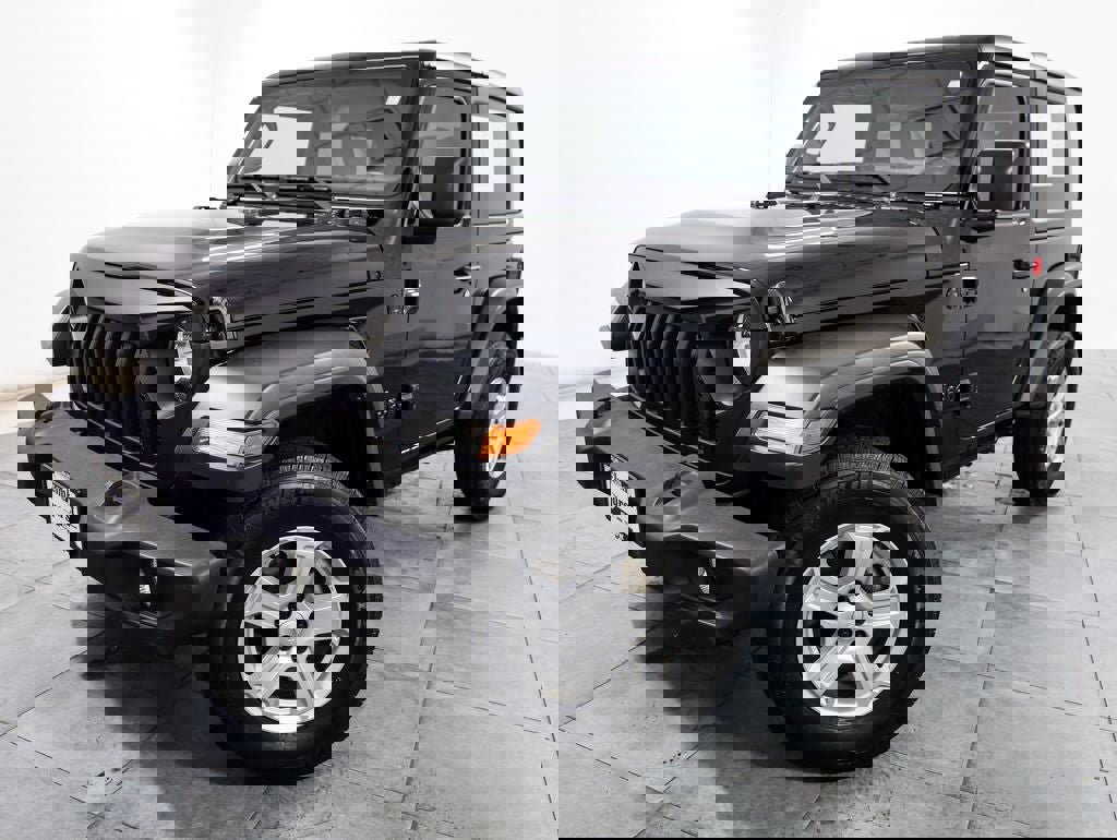 Used 2021 Jeep Wrangler Sport S w/ Technology Group image 3