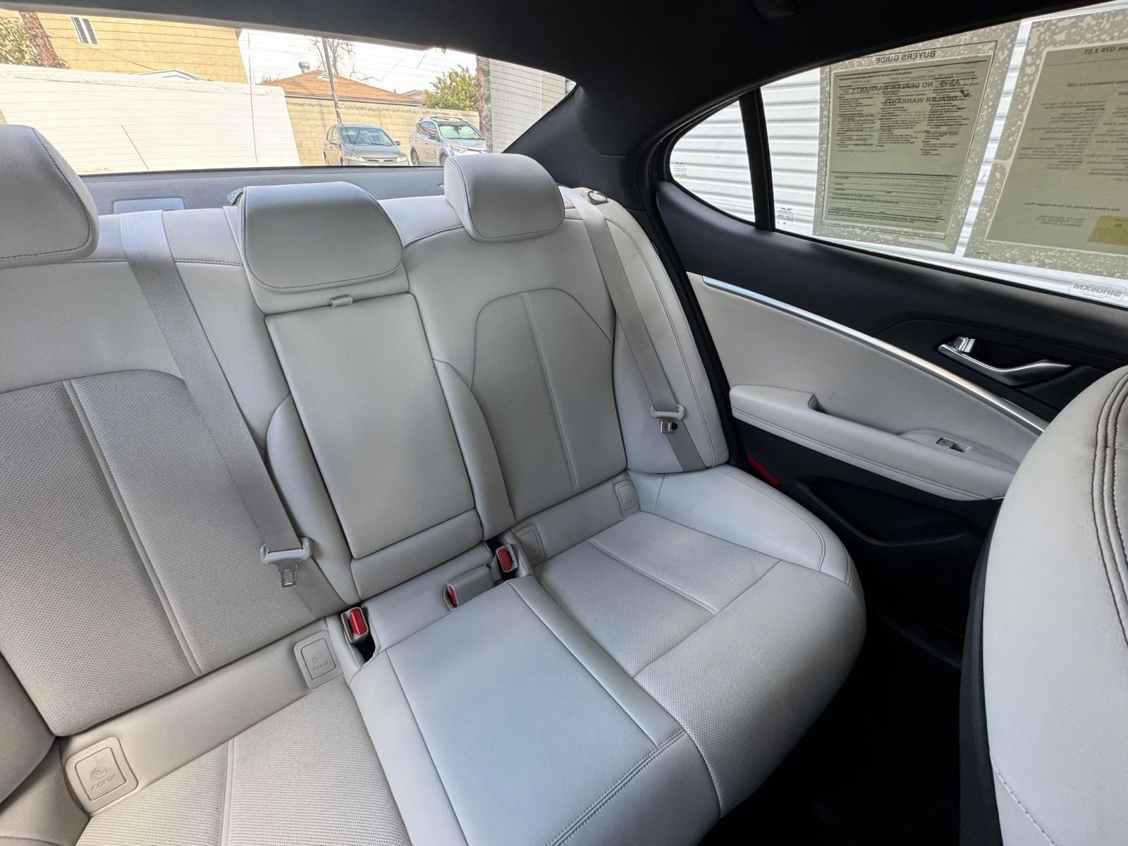 Used 2025 Genesis G70 2.5T image 37