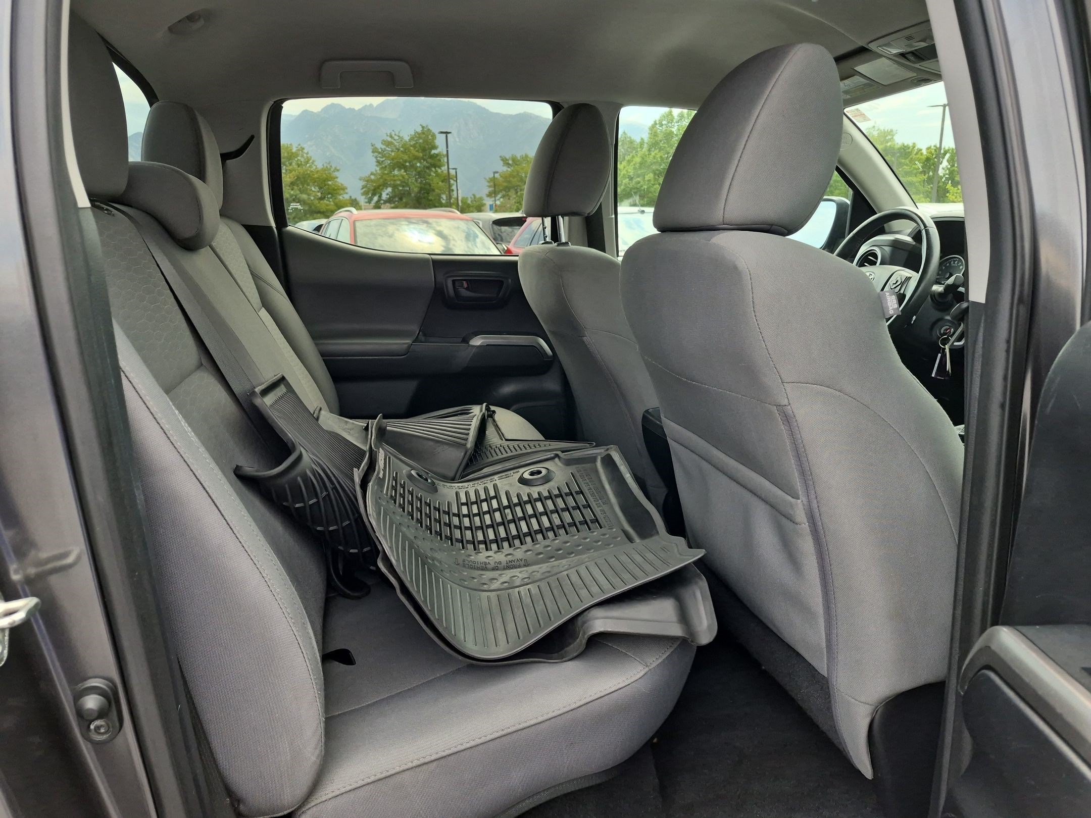 Used 2019 Toyota Tacoma SR5 AWD/4WD image 30