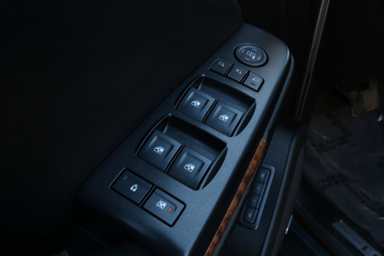 Used 2019 Chevrolet Tahoe Premier AWD/4WD image 21