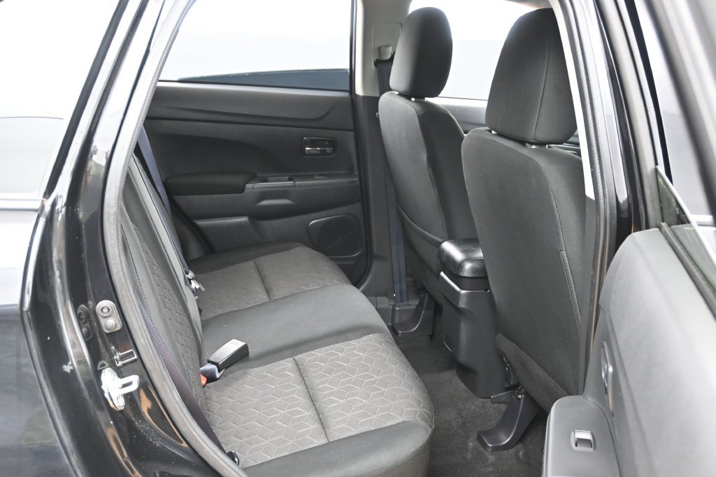 Used 2024 Mitsubishi Outlander Sport ES AWD/4WD image 25