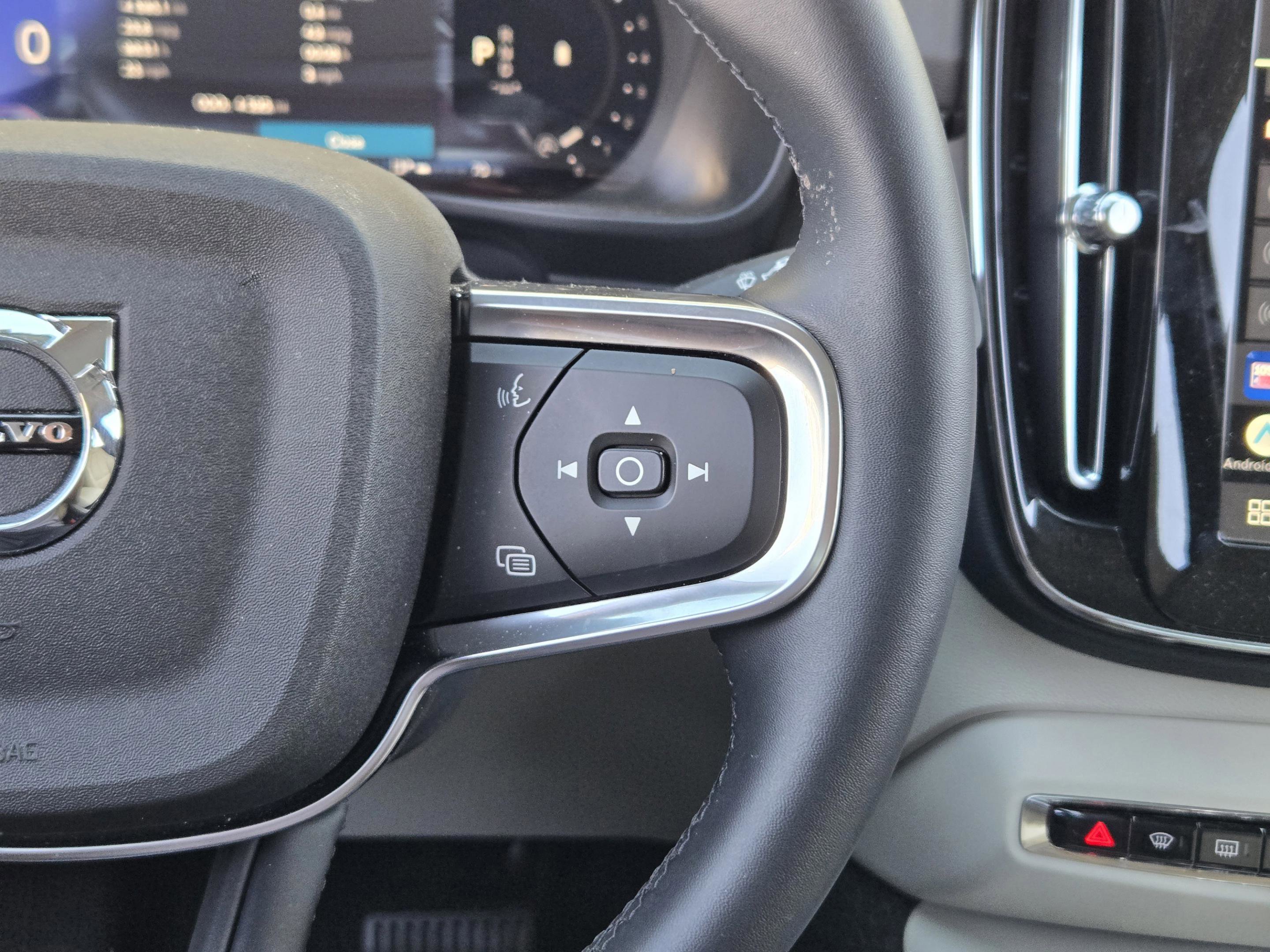 Used 2026 Volvo XC40 B5 Plus w/ Protection Package Premier image 27