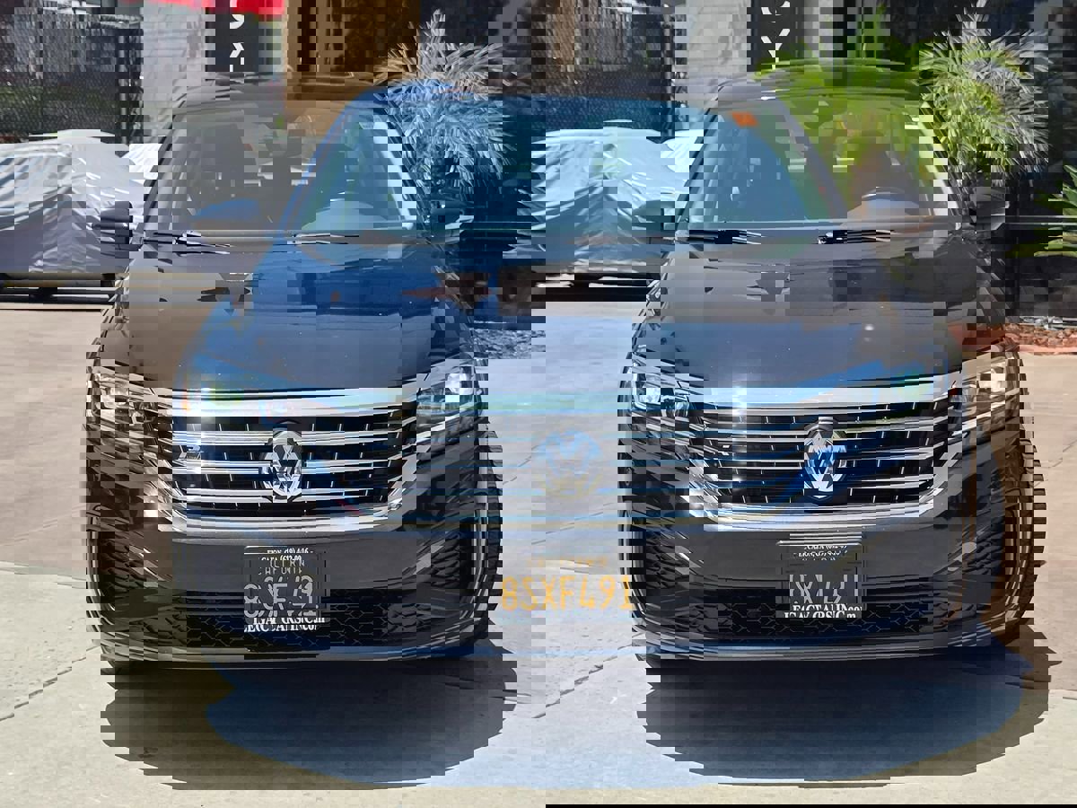 Used 2020 Volkswagen Passat 2.0T R-Line image 6