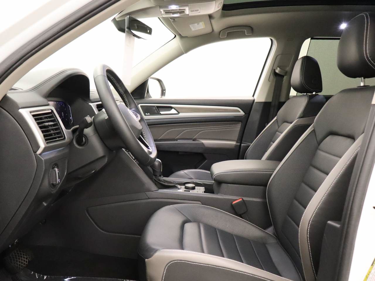 Certified 2021 Volkswagen Atlas SEL Premium AWD/4WD image 16