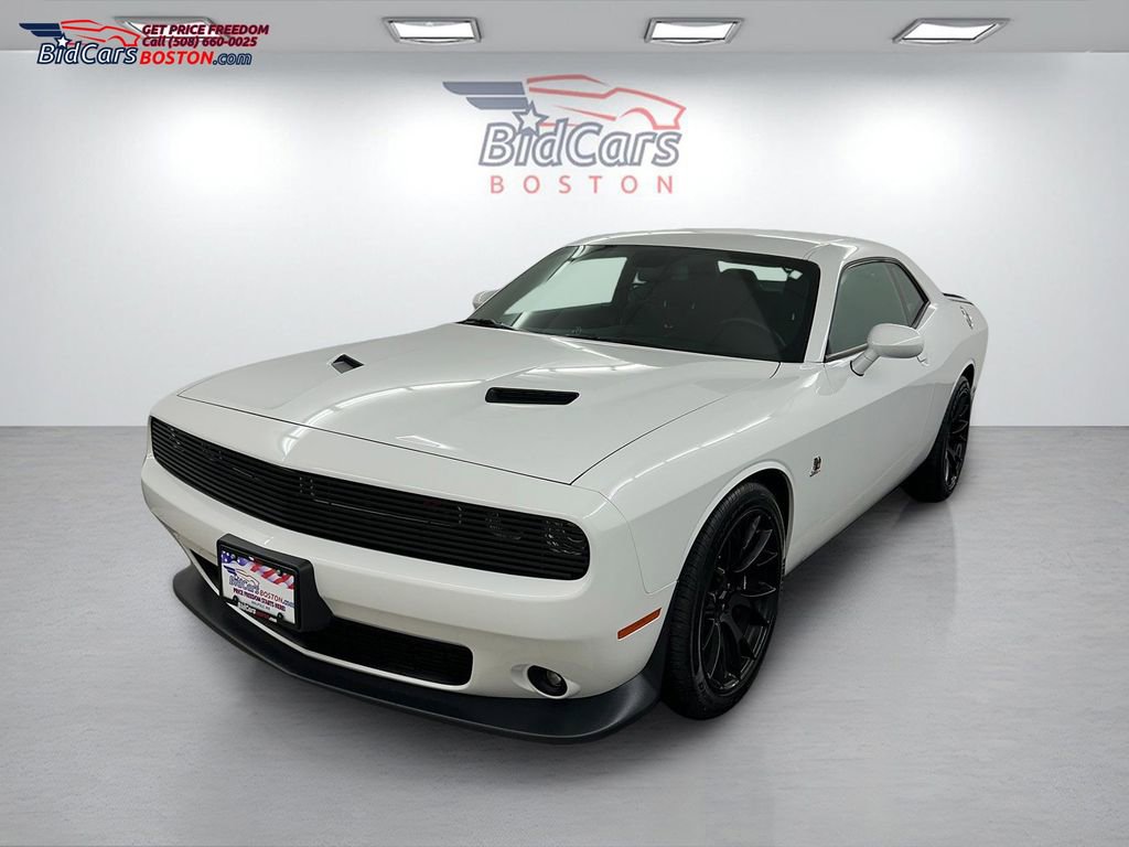 Used 2018 Dodge Challenger R/T Scat Pack w/ Dynamics Package RWD image 1