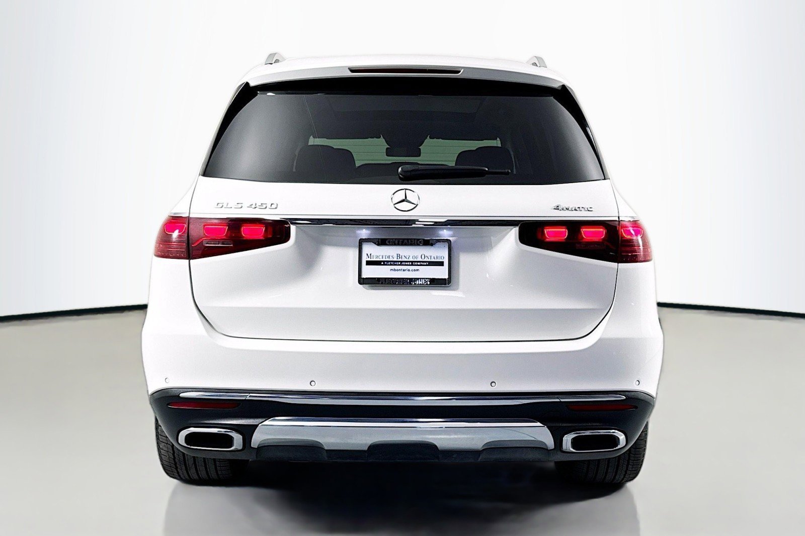 Used 2024 Mercedes-Benz GLS 450 4MATIC image 4