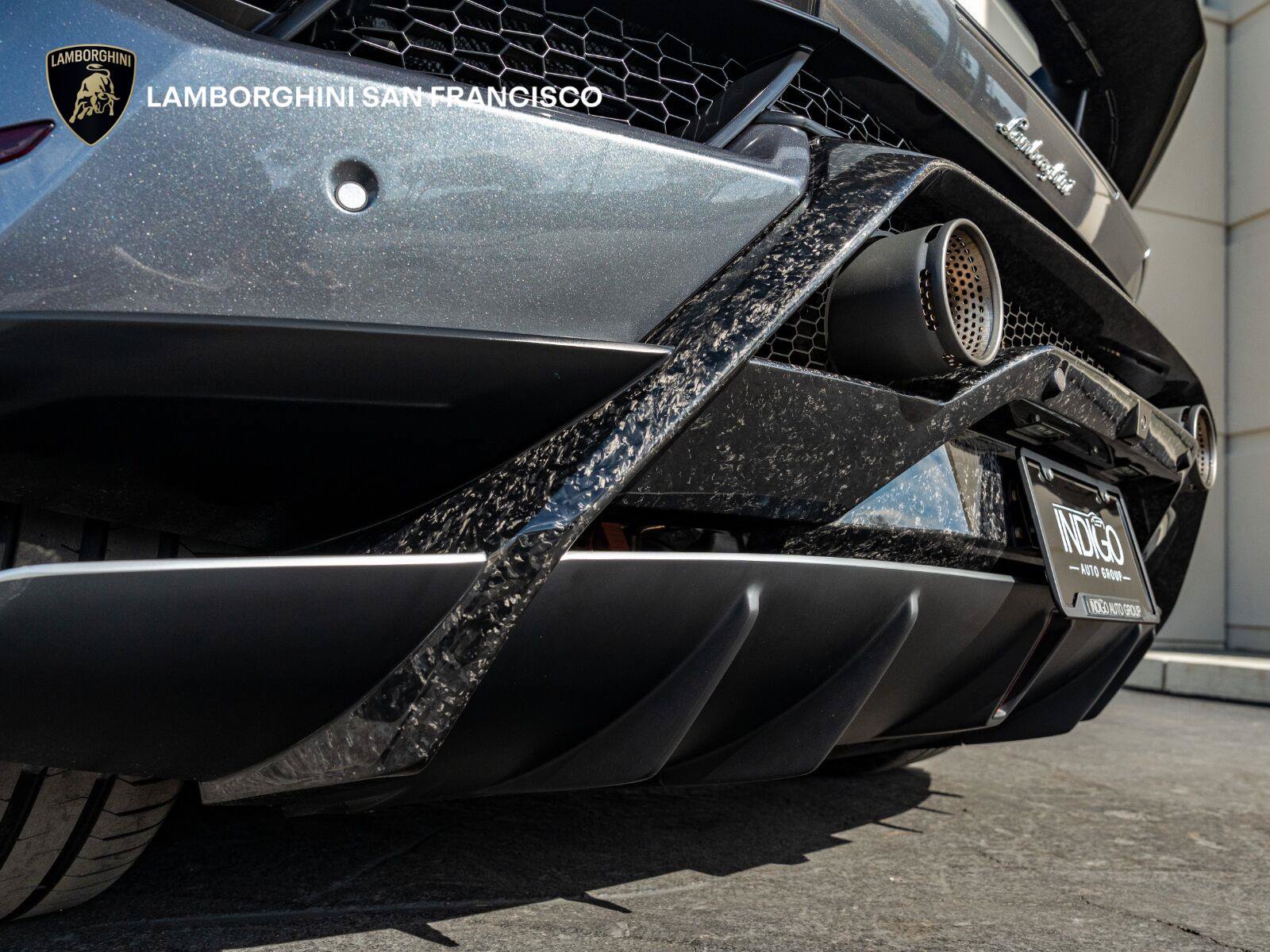 Used 2018 Lamborghini Huracan Performante AWD/4WD image 35
