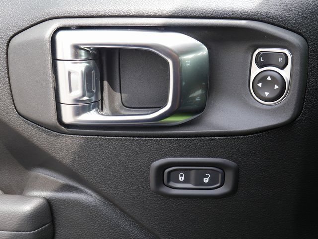 New 2025 Jeep Gladiator Mojave w/ Safety Group AWD/4WD image 12