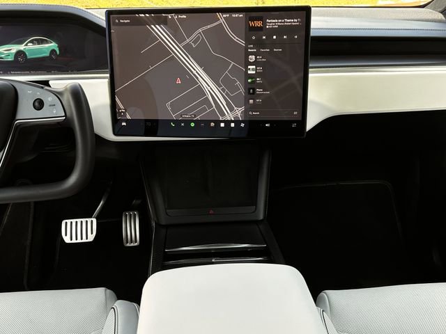 Used 2023 Tesla Model X Plaid image 17